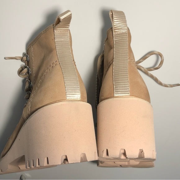 NEW Dolce Vita Utilitarian Huey Hiking Boot in Mushroom Nubuck size 10 - Picture 9 of 15